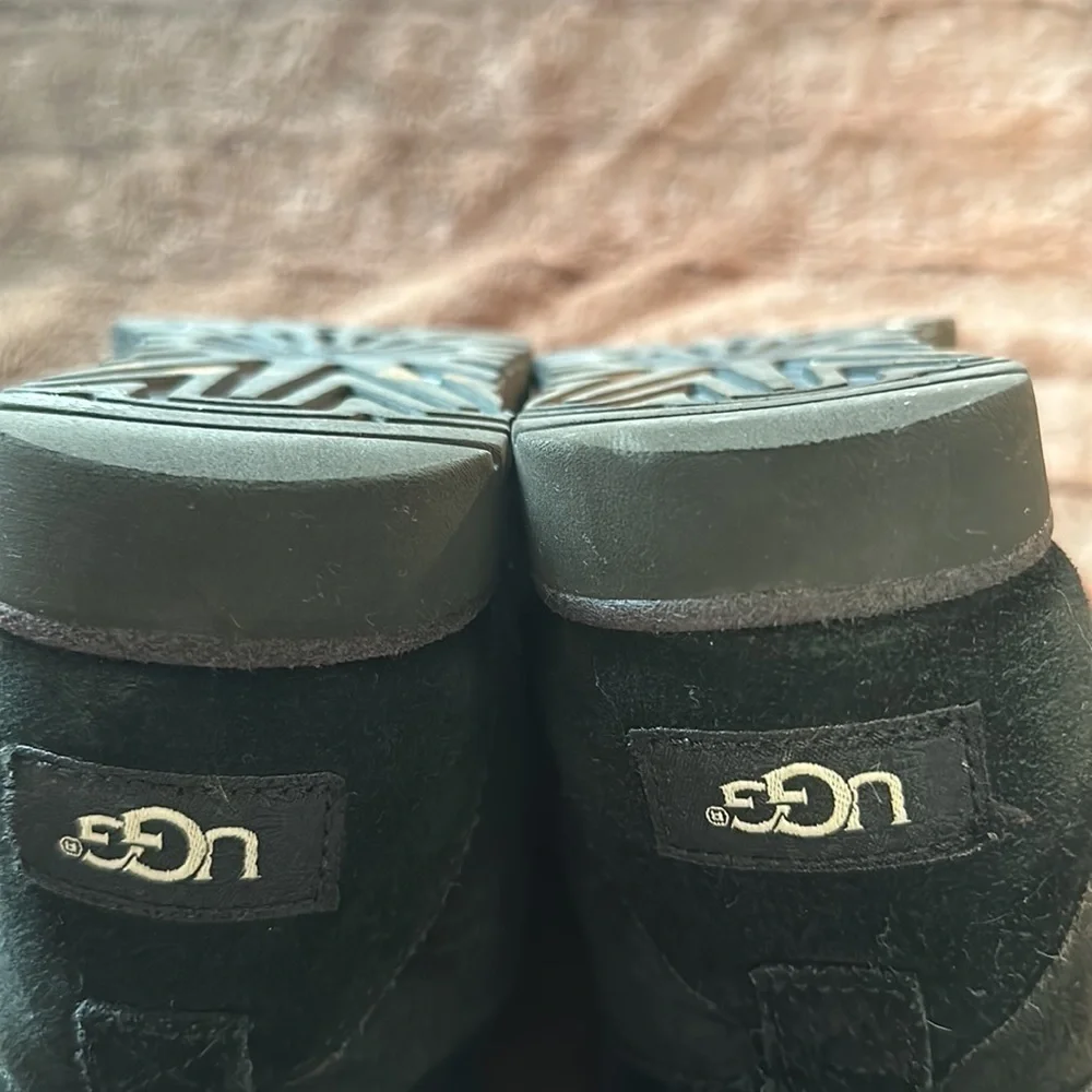 UGG Bethany Black Suede Chukka Boot Sz 7